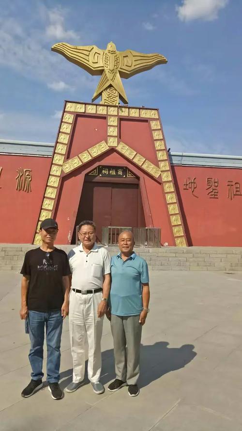 商丘战友热烈欢迎吕延盛战友和夫人光临商丘
